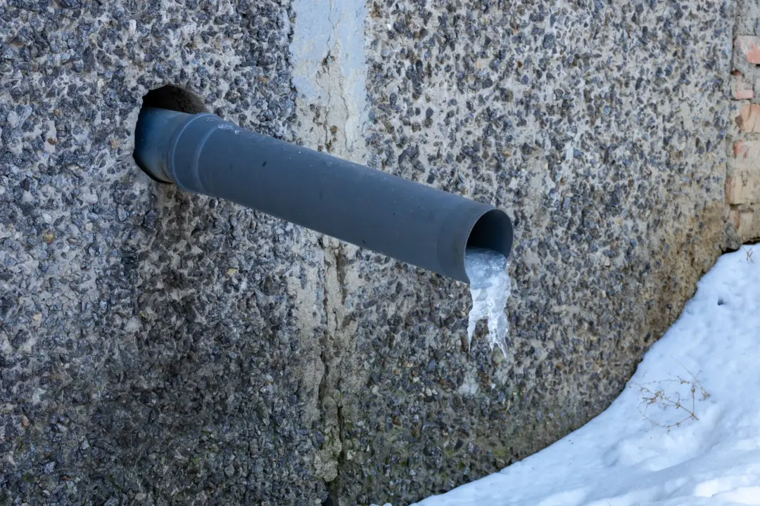 Jak zabezpieczyć domową kanalizację przed zimą?